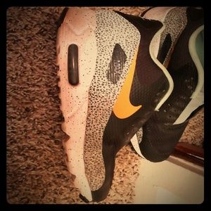 Nike air max shoes